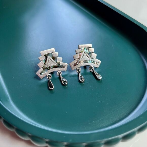 Vintage 1970s Sterling Silver 925 Iridescent Abalone Aztec Mayan Style Earrings - Picture 7 of 7